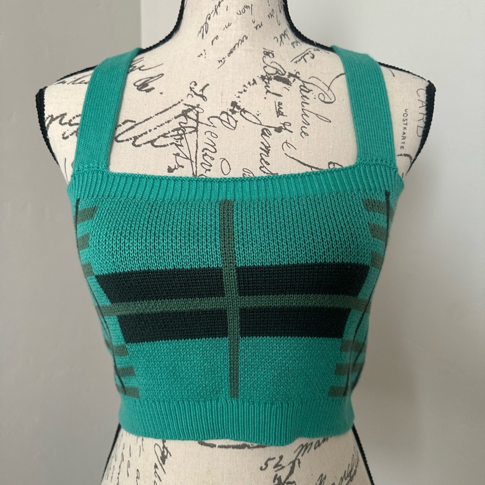 Urban Revivo Knit Argyle Crop Top